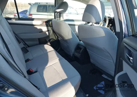 2019 Subaru Outback 2.5I Premium z USA, uszkodzony, nr VIN 4S4BSAFC2K3264800